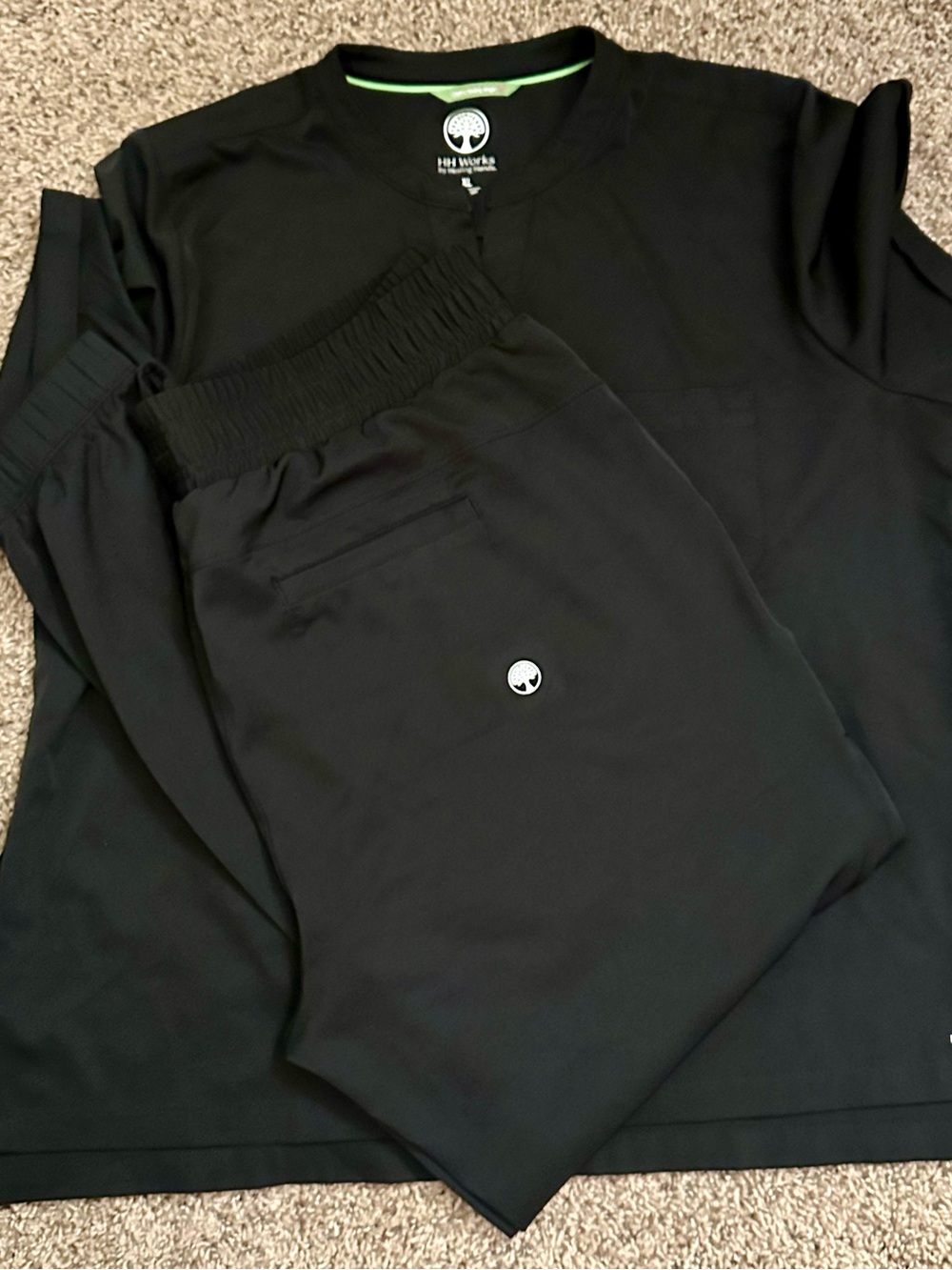 Healing Hands black scrub set XL